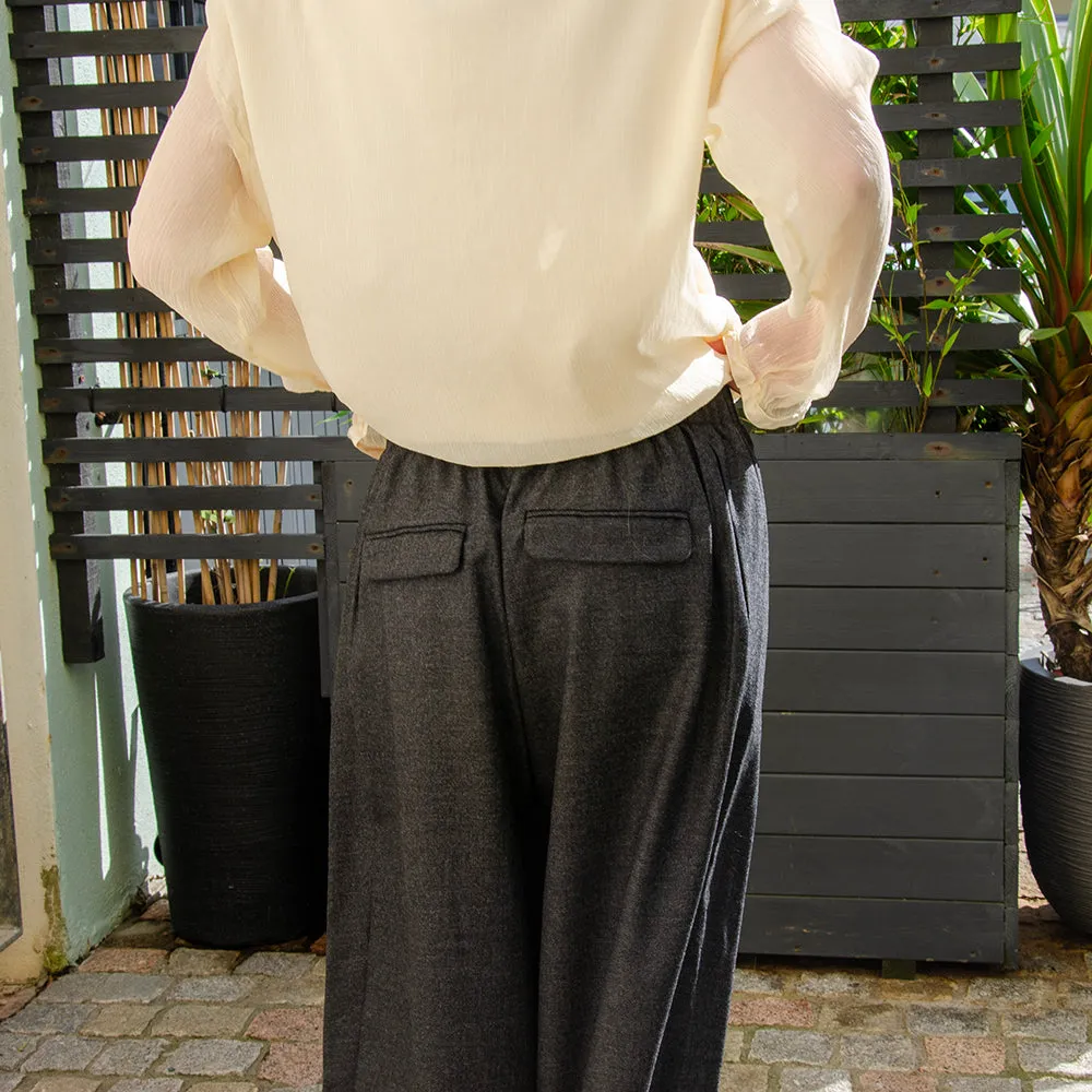 Apuntob Fine Virgin Wool Wide Pants