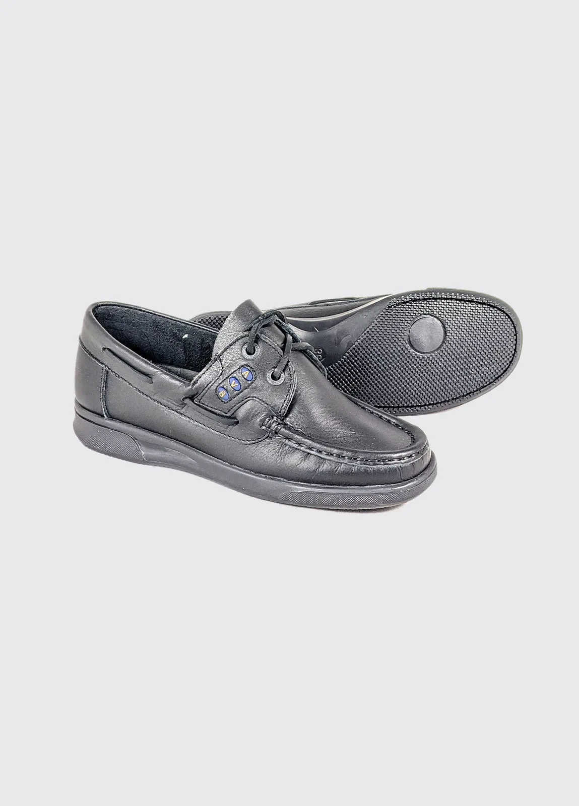 AV8 Kapley: Black Deck School Shoes