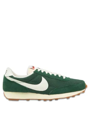 Daybreak Vintage Trainers In Fir Green