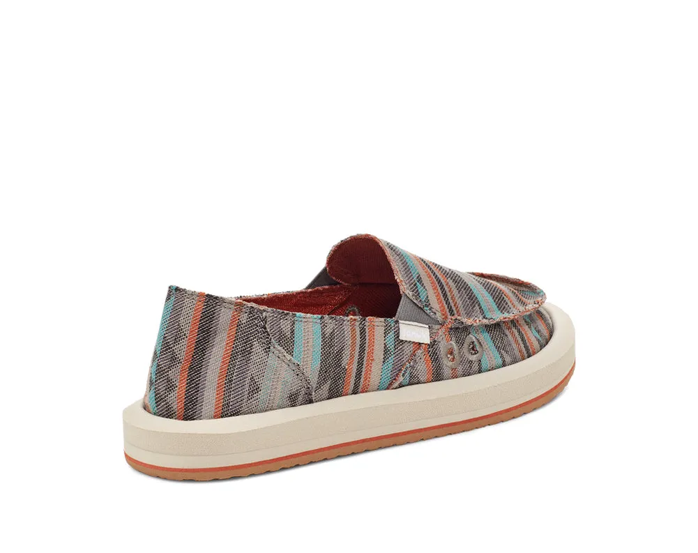 Donne St Nlanket in Grey Multi by Sanuk