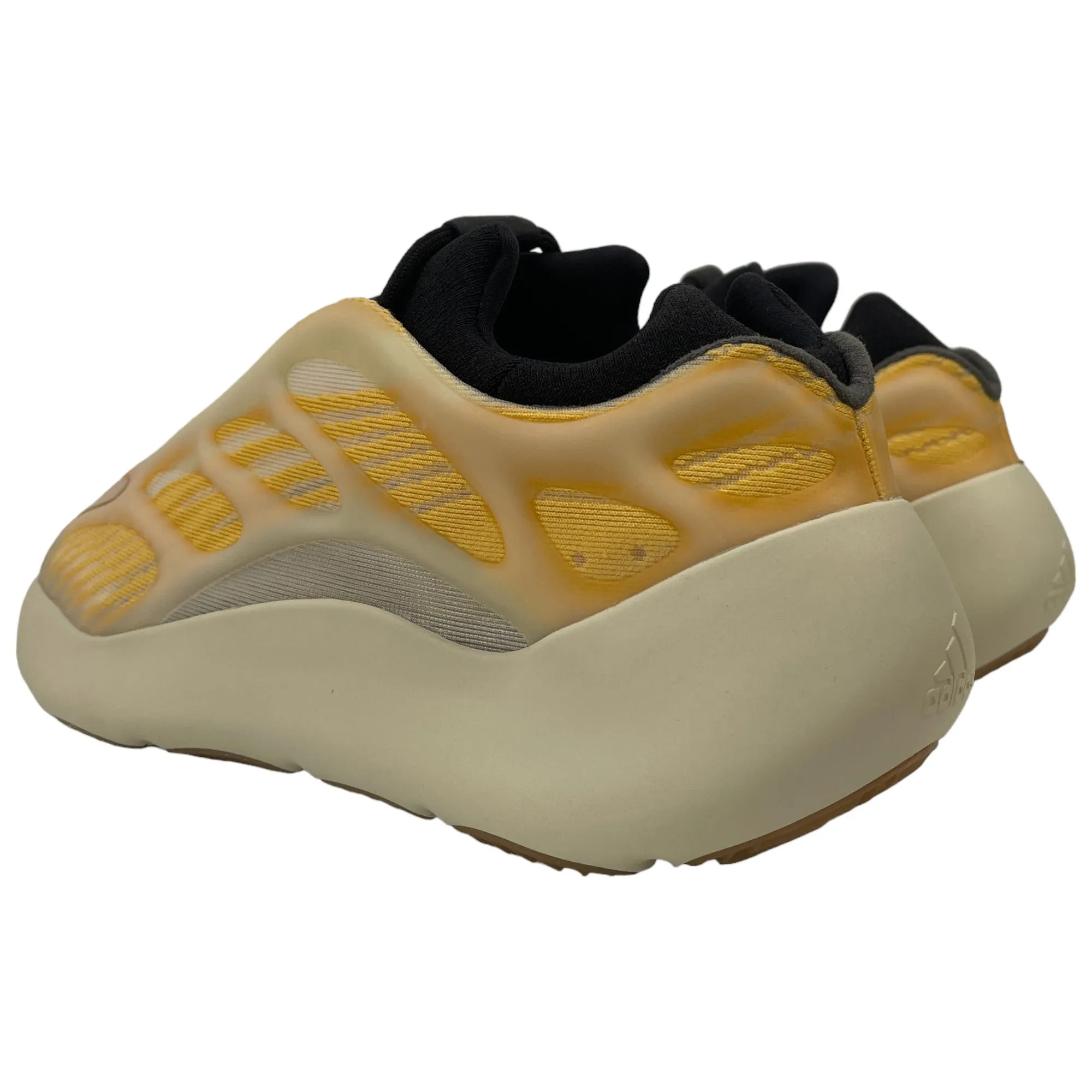 Men's 700 V3 Monsaf Low Trainers Cream Size EU 43.5 / UK 9.5