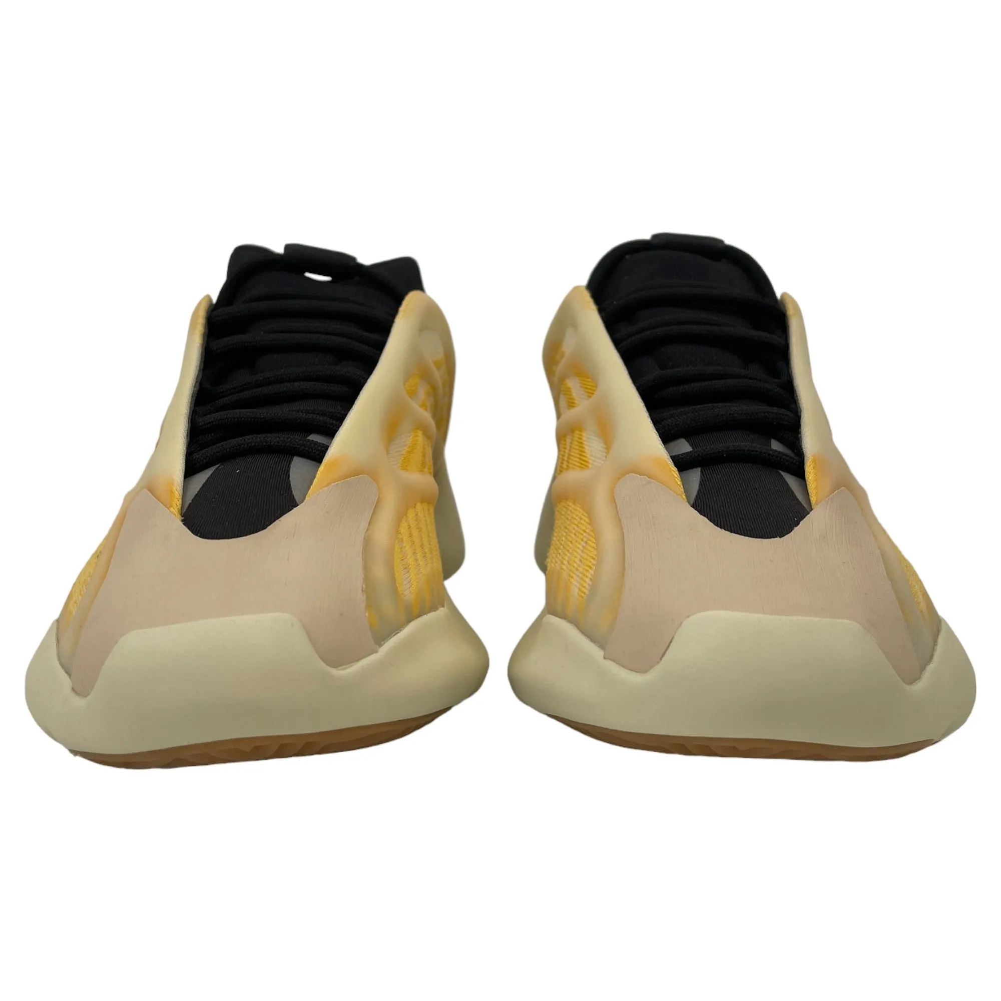 Men's 700 V3 Monsaf Low Trainers Cream Size EU 43.5 / UK 9.5