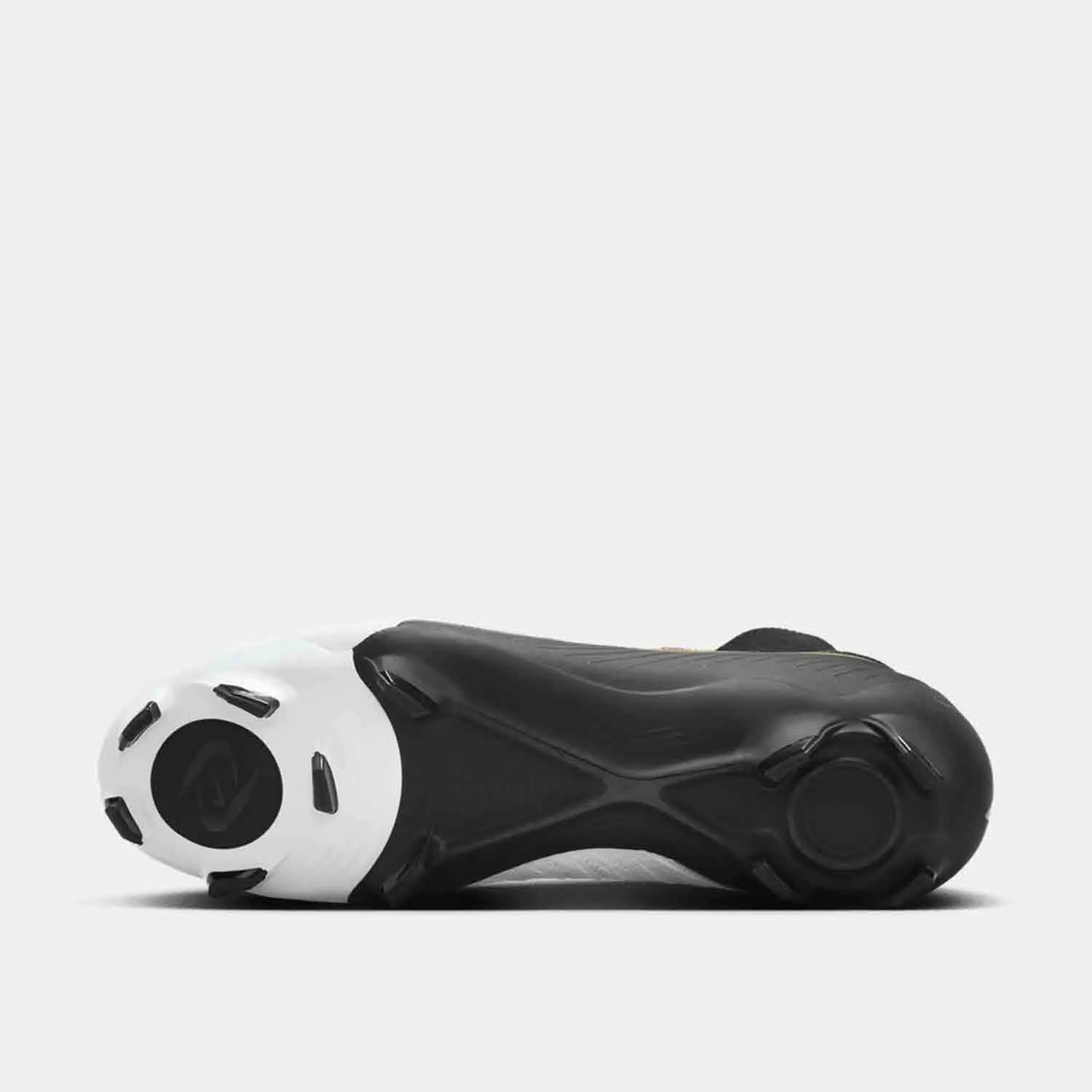 Nike Phantom Luna 2 Academy Soccer Cleats