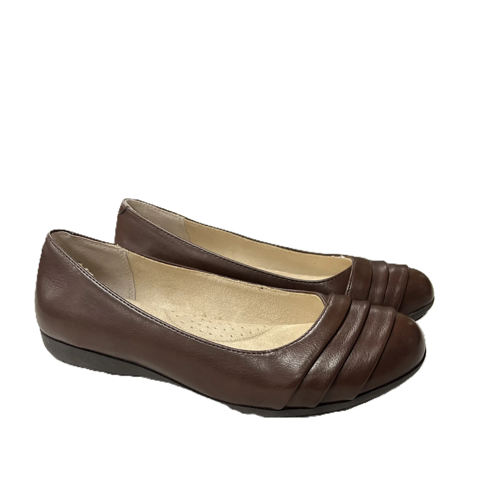 Shoes Flats By White Mountain In Brown, Size: 7.5