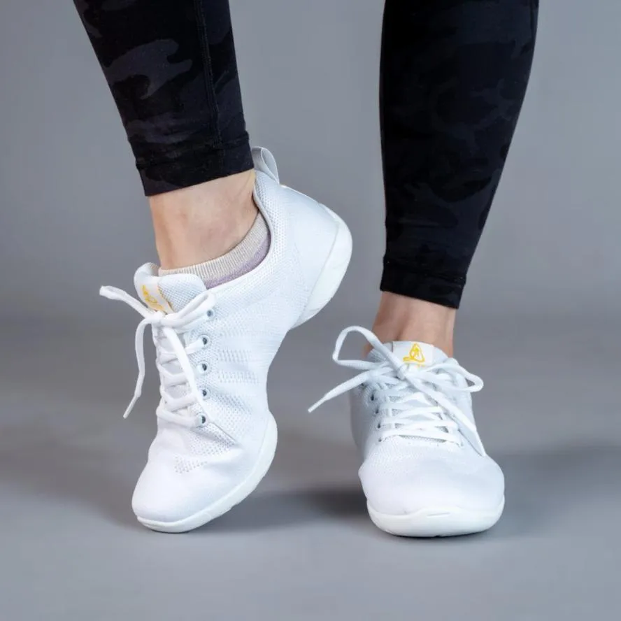 Sky Dance Sneaker in white