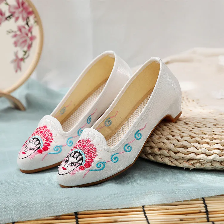 Women's Style Embroidered Height Increasing Insole Tendon Canvas Shoes